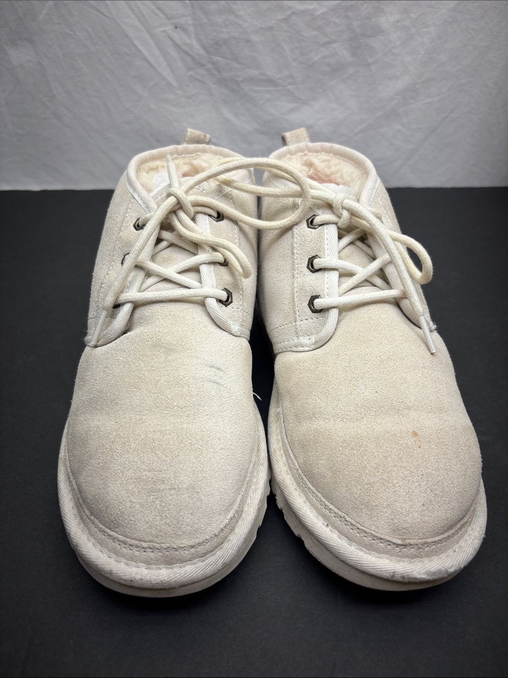 UGG Men's Cream Suede Chukka Boots, SZ 8, box 87